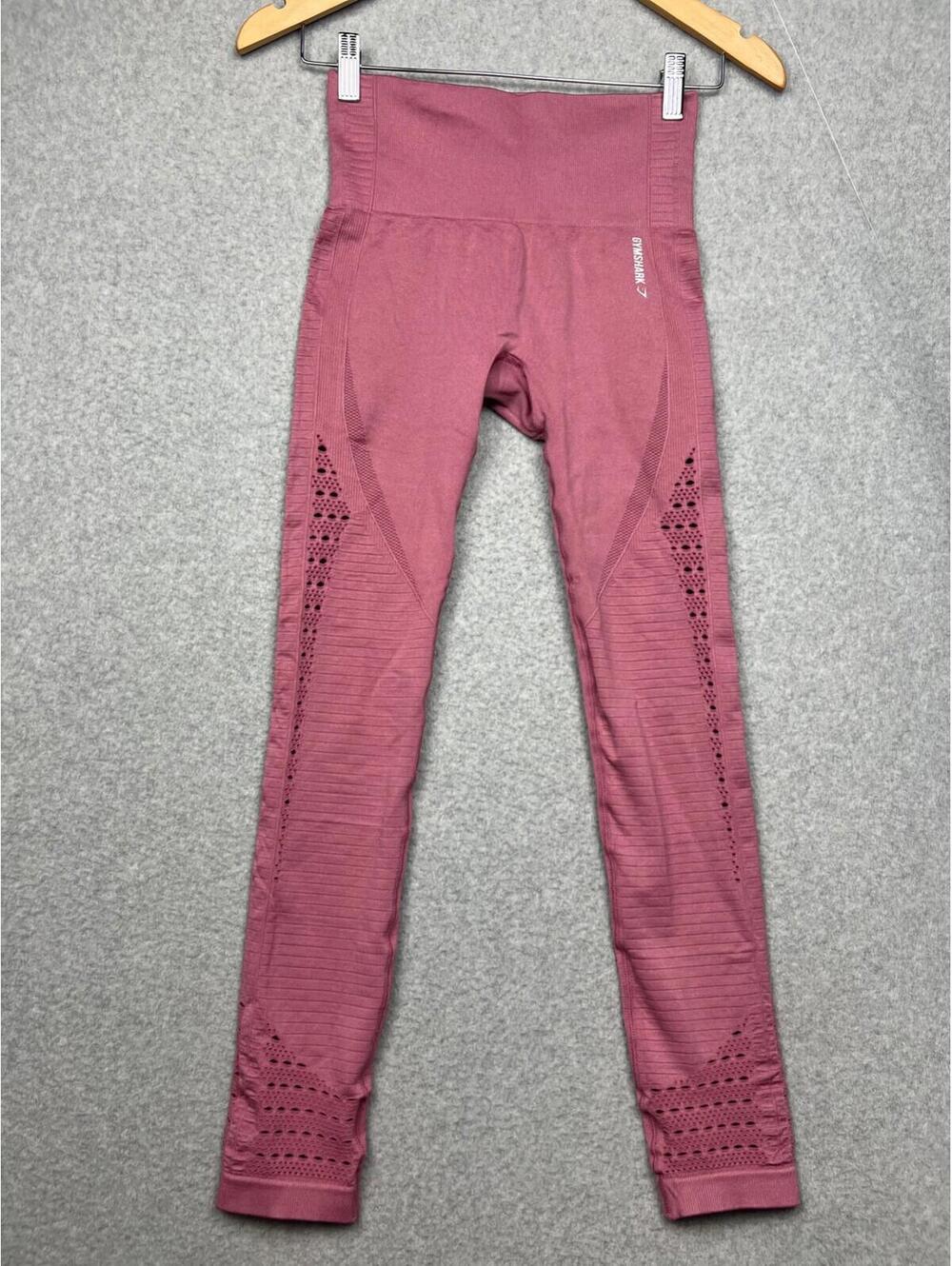 Gymshark Compression Seamless Logo Shaping 3/4 Leggings Size S Workout Sport
